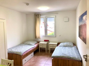 Pension Chen, 2 Doppelzimmer , EBK, separater Balkon